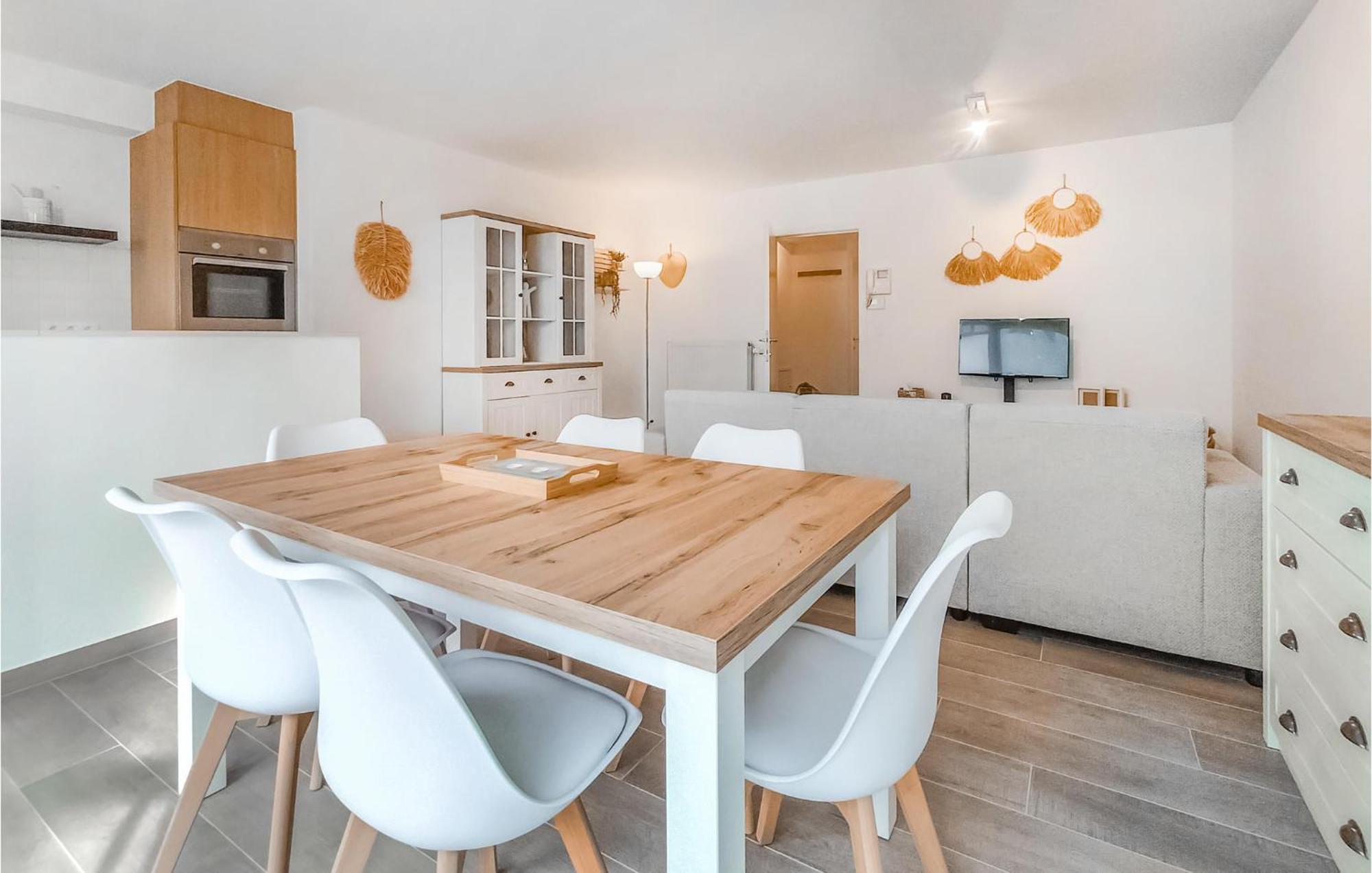 Awesome In With Kitchen Appartement